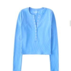 Abercrombie Long Sleeve Seamless Rib Fabric Henley Women’s Size Large